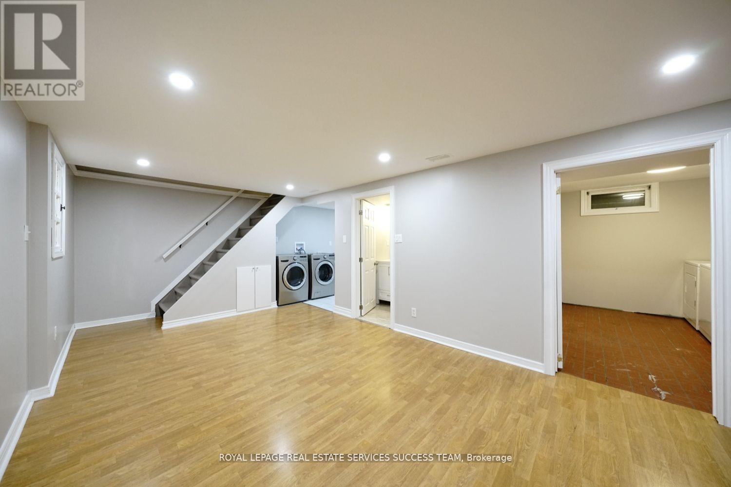 1355 Odessa Crescent, Oakville, Ontario  L6H 1R9 - Photo 22 - W12627208