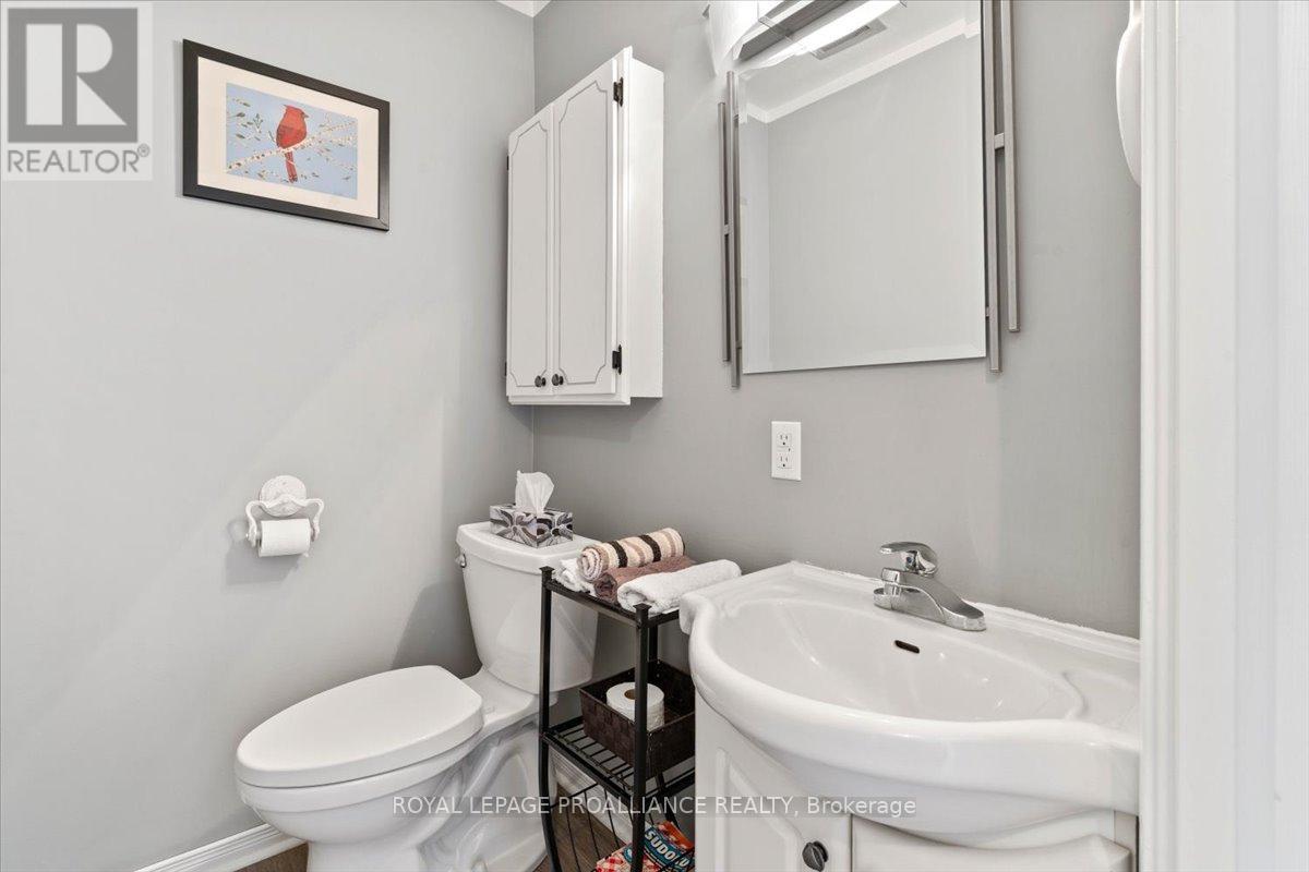 20 Mcquade Drive, Quinte West, Ontario  K8V 2G3 - Photo 6 - X12627290