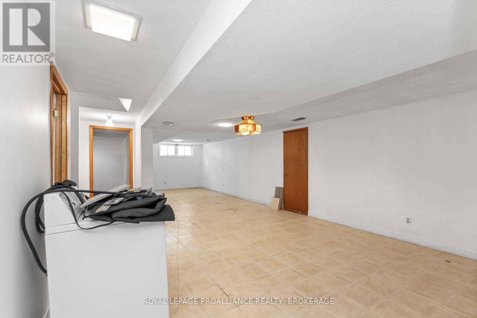 5 Armour Crescent, Quinte West, Ontario  K8V 2V9 - Photo 27 - X12627318