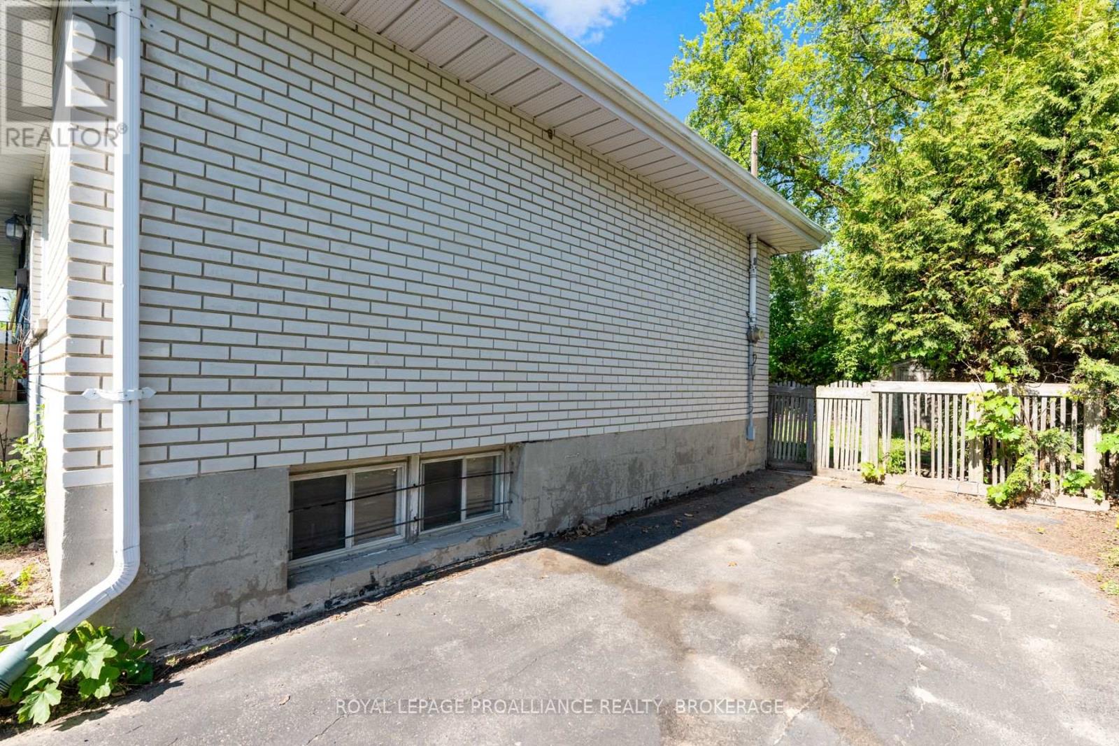 5 Armour Crescent, Quinte West, Ontario  K8V 2V9 - Photo 28 - X12627318