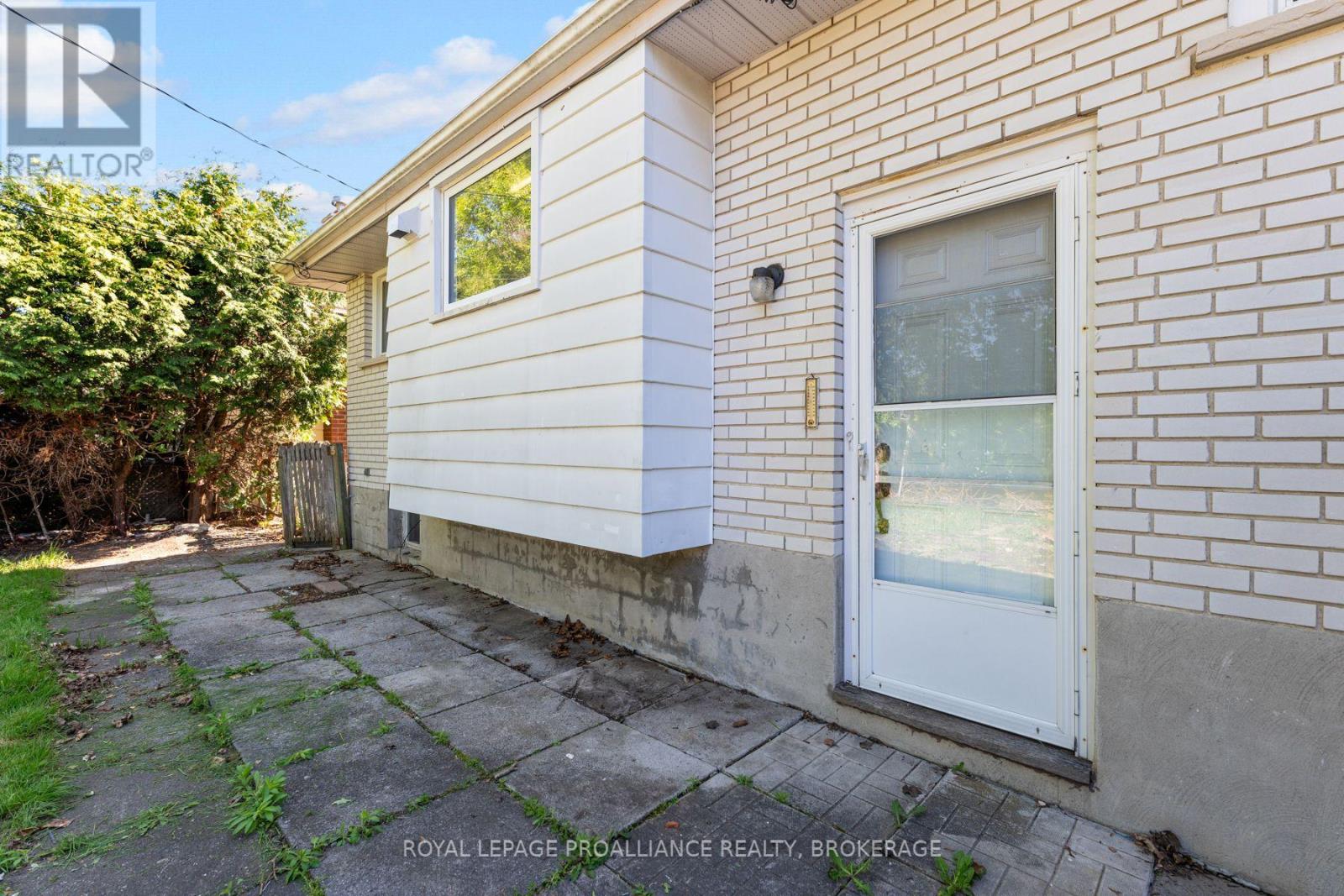 5 Armour Crescent, Quinte West, Ontario  K8V 2V9 - Photo 33 - X12627318