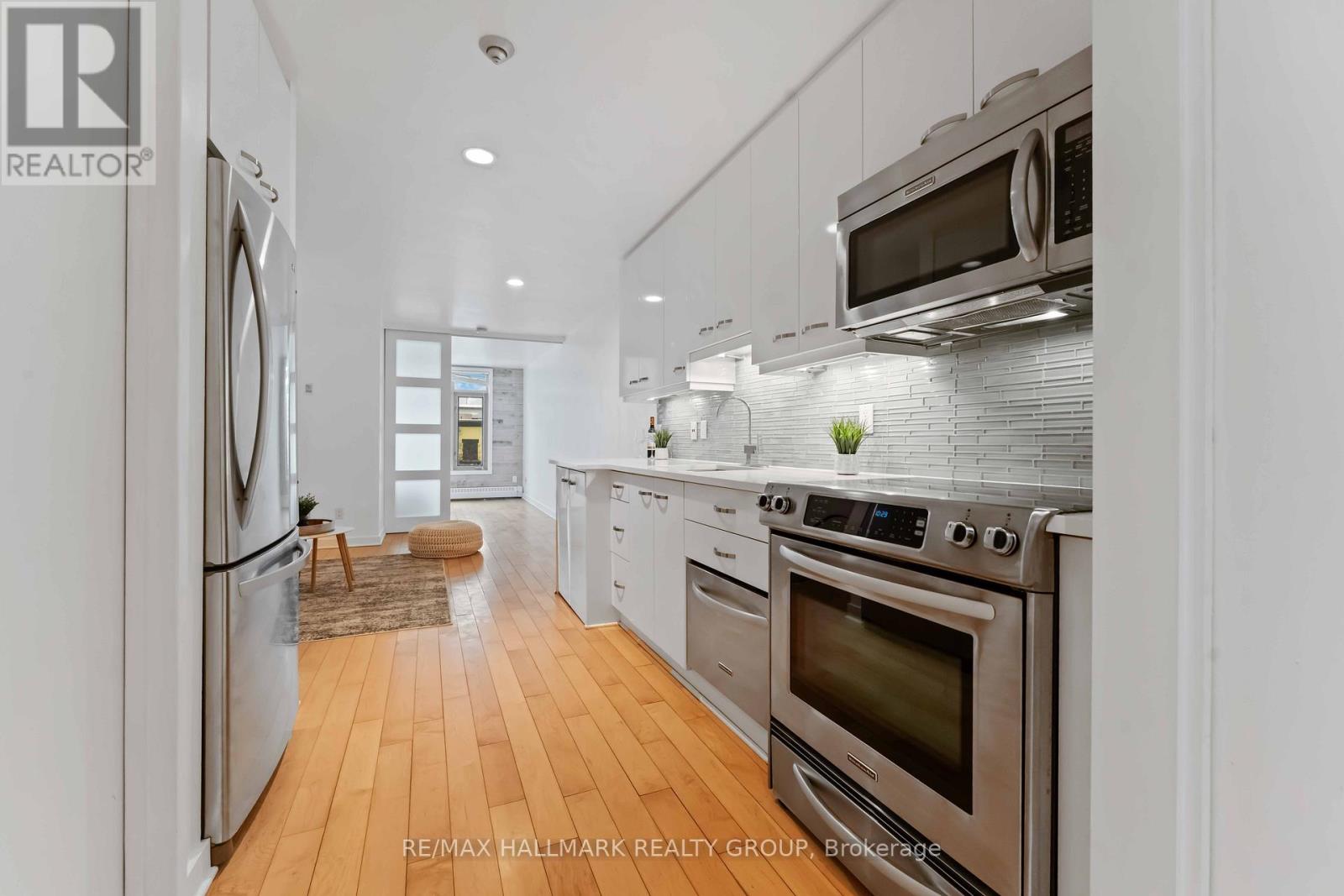 15 - 202 St. Patrick Street, Ottawa, Ontario K1N 5K3 - Photo 3 - X12627292