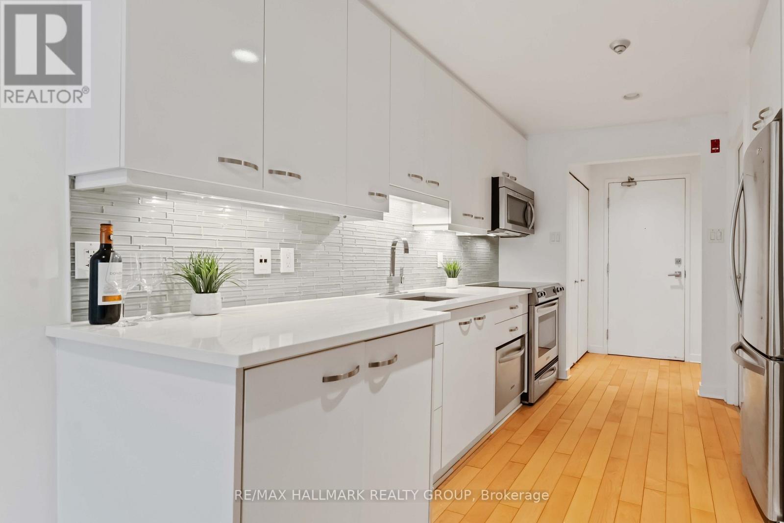 15 - 202 St. Patrick Street, Ottawa, Ontario K1N 5K3 - Photo 6 - X12627292