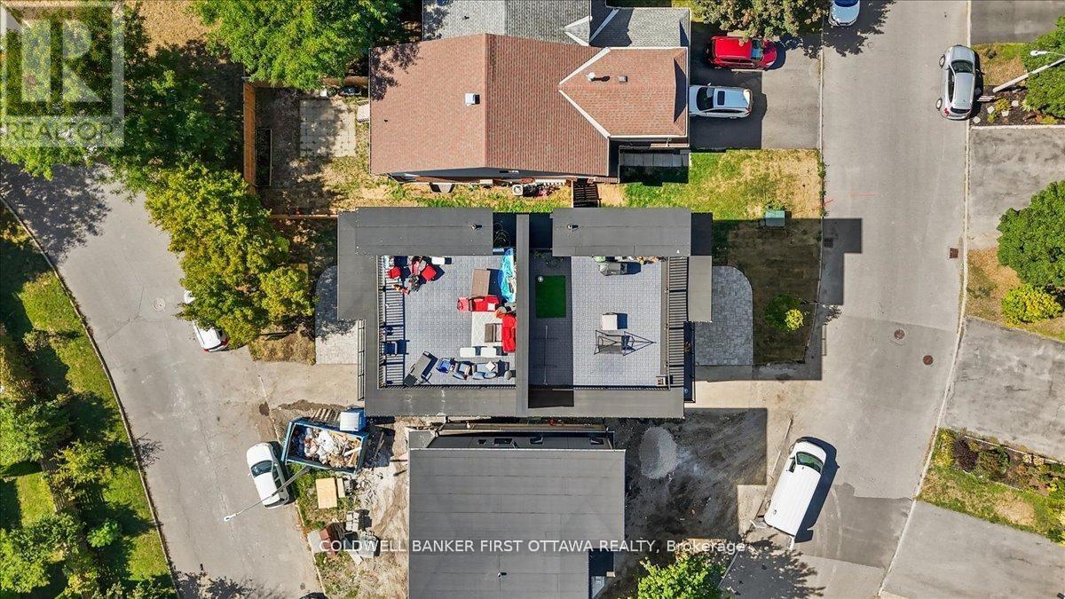 A & B - 25 Pennard Way, Ottawa, Ontario  K1T 4C1 - Photo 45 - X12627338