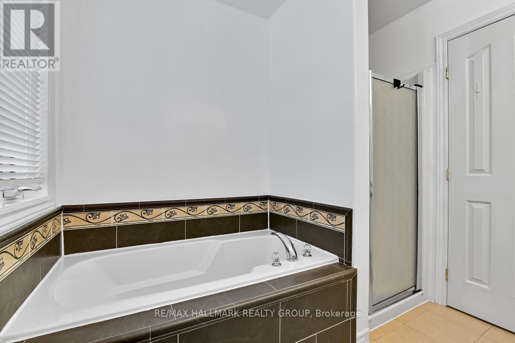 702 Mud Creek Crescent, Ottawa, Ontario  K1V 1W3 - Photo 19 - X12627342