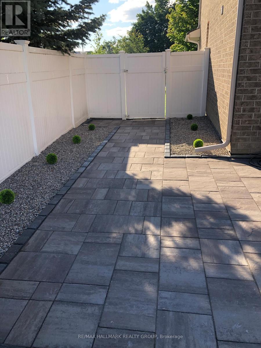 702 Mud Creek Crescent, Ottawa, Ontario  K1V 1W3 - Photo 31 - X12627342