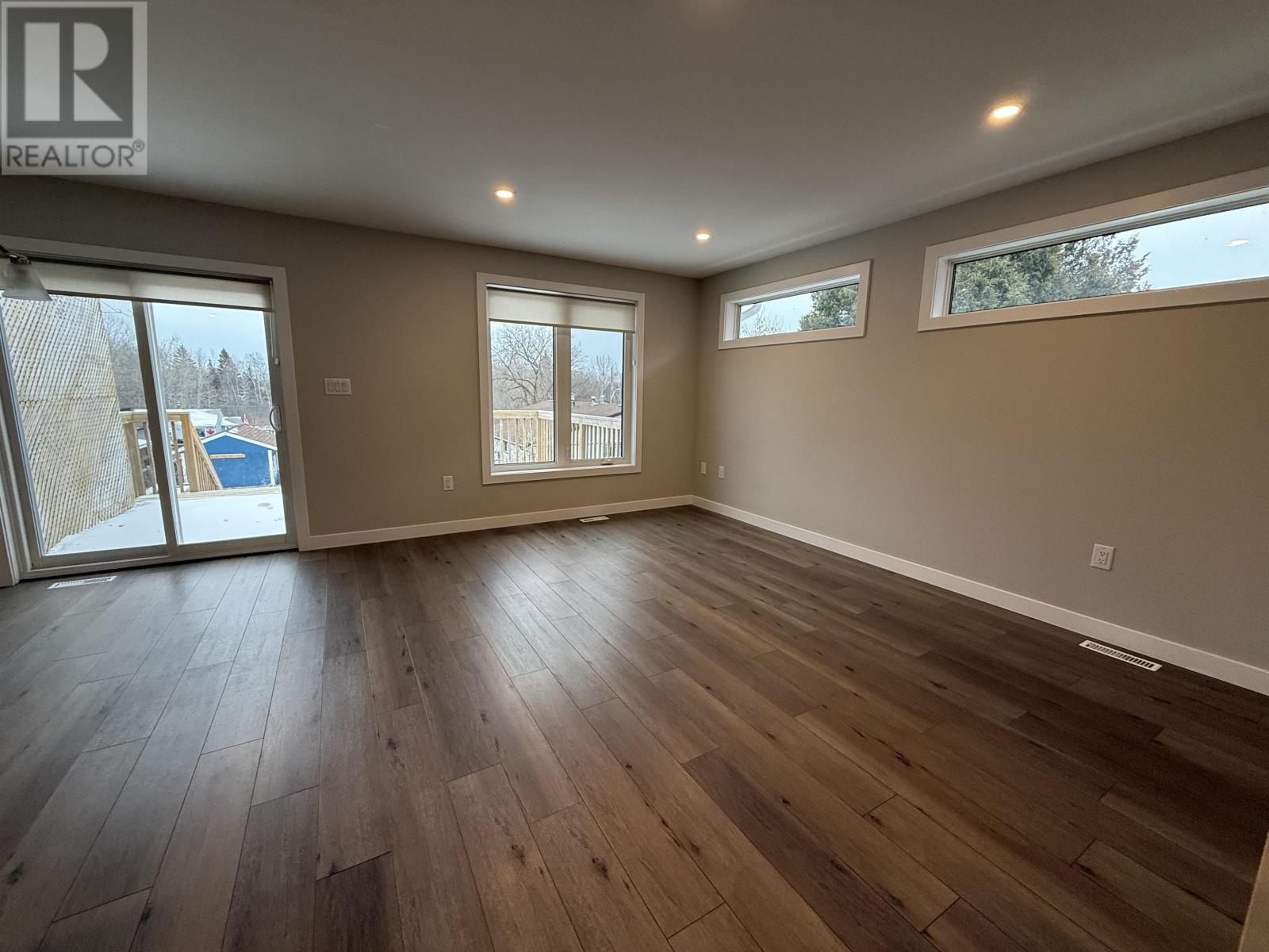 165 Bruce St, Thunder Bay, Ontario P7A 5W8 - Photo 3 - TB253623