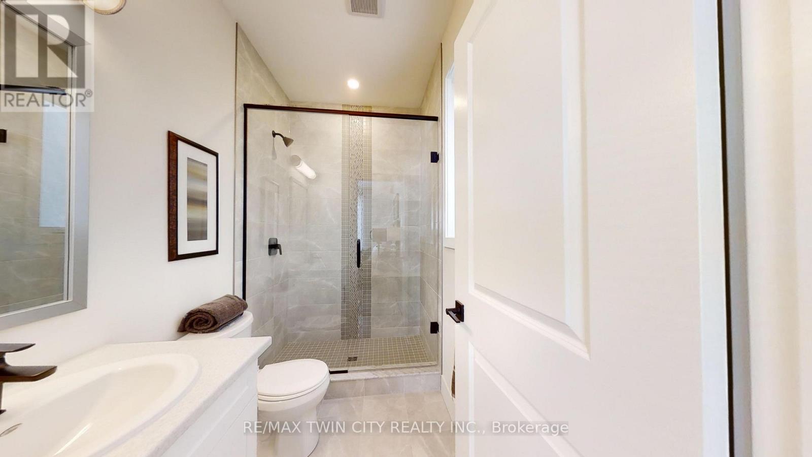 67 Julie Court, London South, Ontario  N5X 3X4 - Photo 8 - X12627106