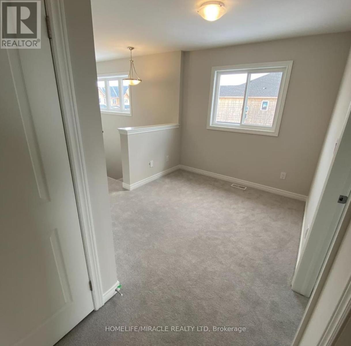 57 Sycamore Street, Welland, Ontario  L3C 0H8 - Photo 20 - X12627138