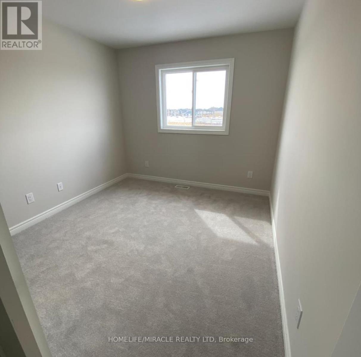 57 Sycamore Street, Welland, Ontario  L3C 0H8 - Photo 27 - X12627138