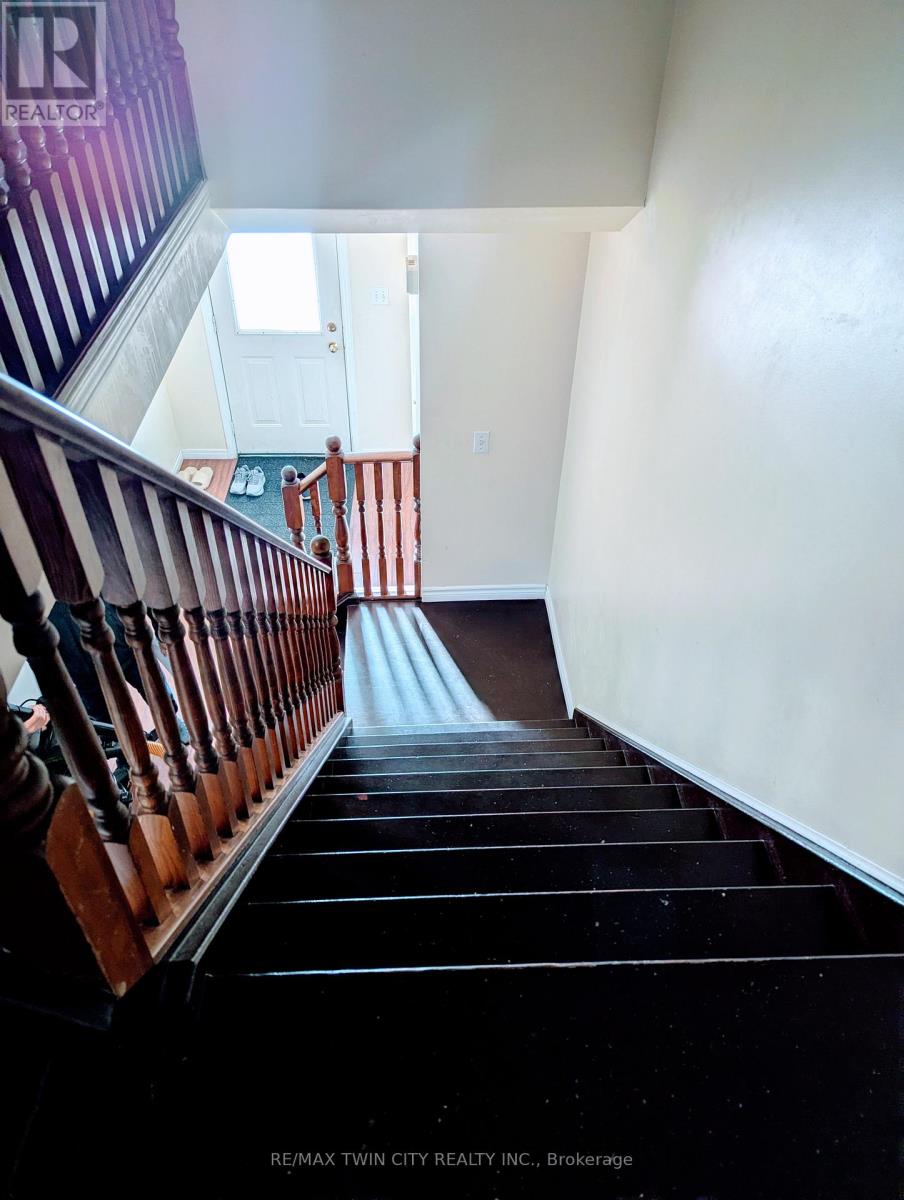 520 Chablis Drive, Waterloo, Ontario  N2T 2X9 - Photo 16 - X12627206