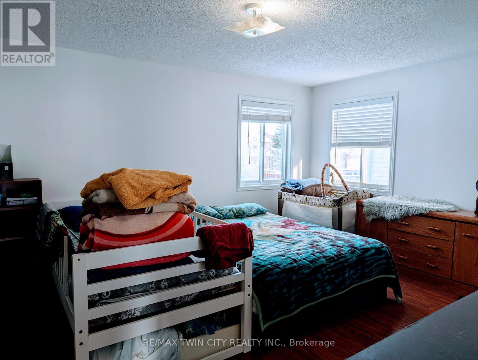 520 Chablis Drive, Waterloo, Ontario  N2T 2X9 - Photo 25 - X12627206