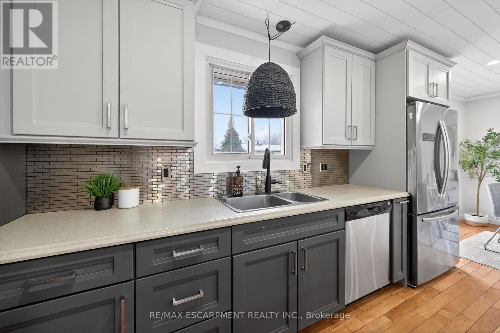 2470 Highway 24, Norfolk, Ontario  N3Y 4K3 - Photo 11 - X12627226