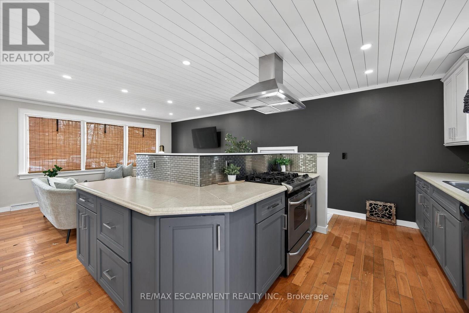 2470 Highway 24, Norfolk, Ontario  N3Y 4K3 - Photo 9 - X12627226