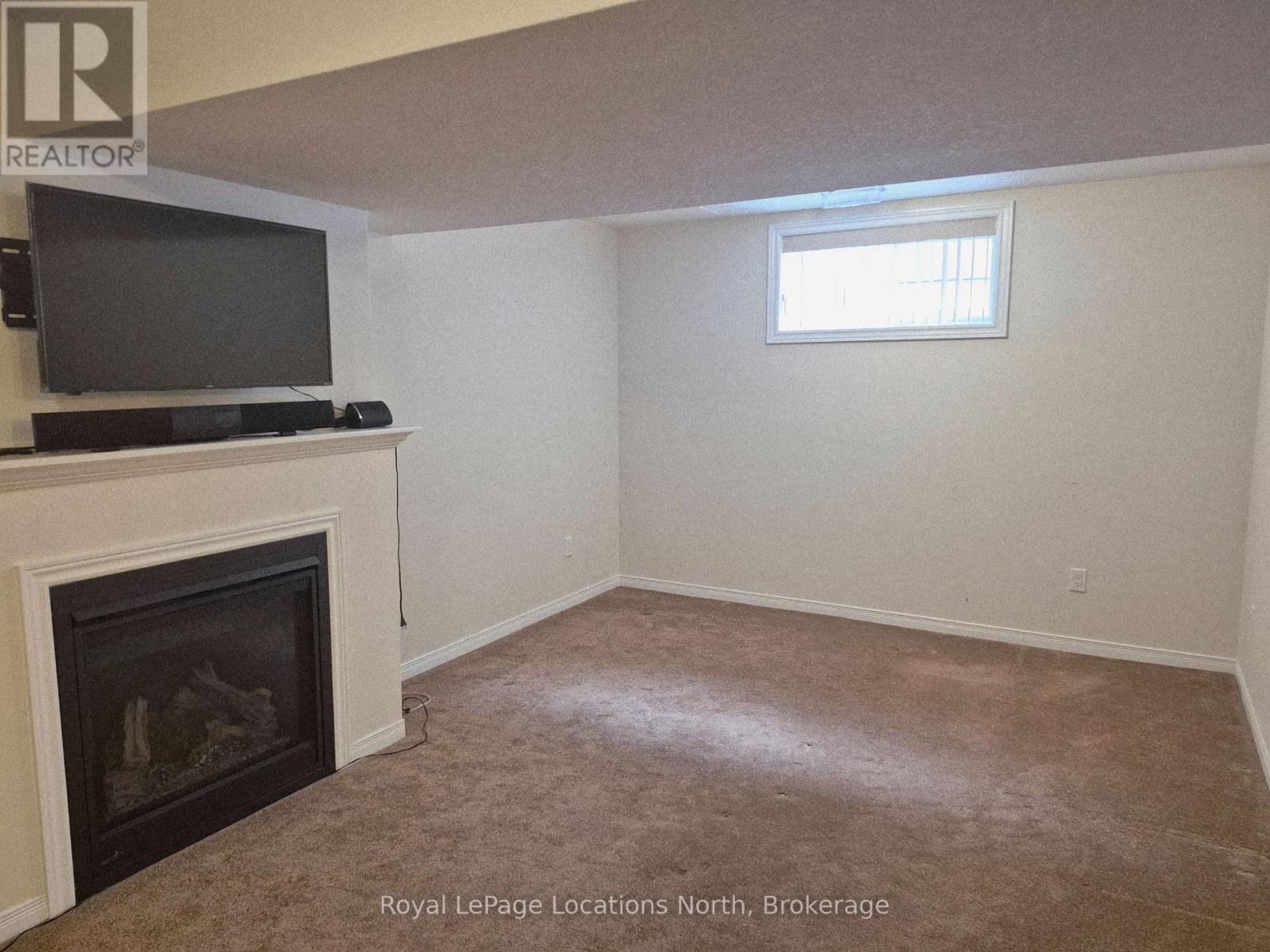 Entire Home - 27 Portland Street, Collingwood, Ontario  L9Y 0W9 - Photo 23 - S12593002