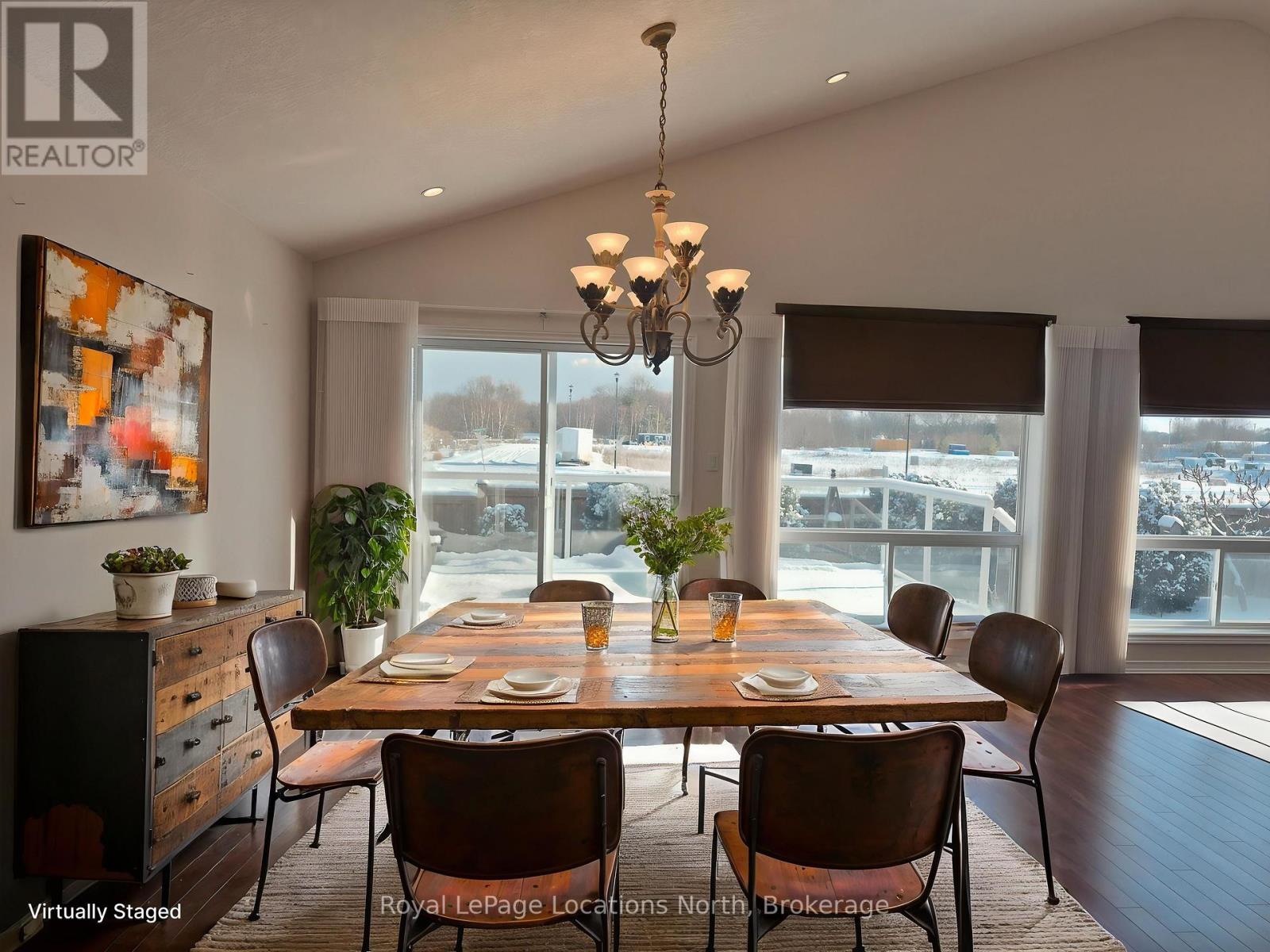 Entire Home - 27 Portland Street, Collingwood, Ontario  L9Y 0W9 - Photo 18 - S12593002