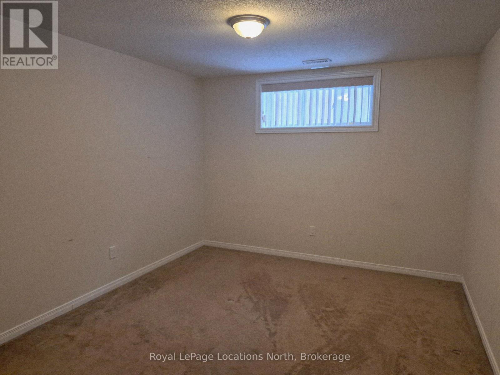 Entire Home - 27 Portland Street, Collingwood, Ontario  L9Y 0W9 - Photo 25 - S12593002