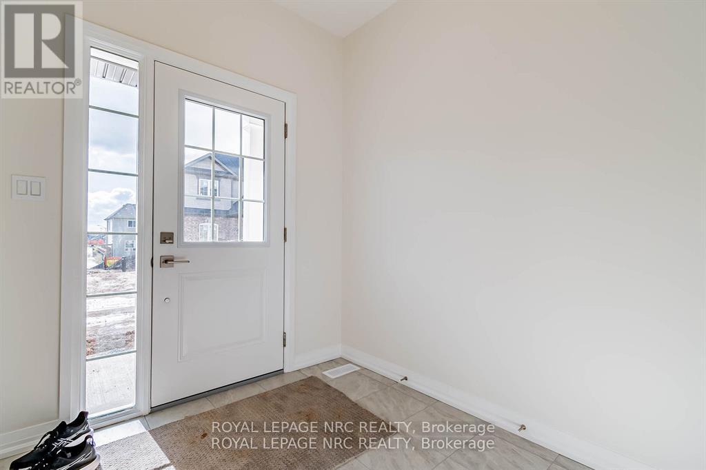 20 - 397 Garrison Road, Fort Erie, Ontario  L2A 1N1 - Photo 3 - X12627272