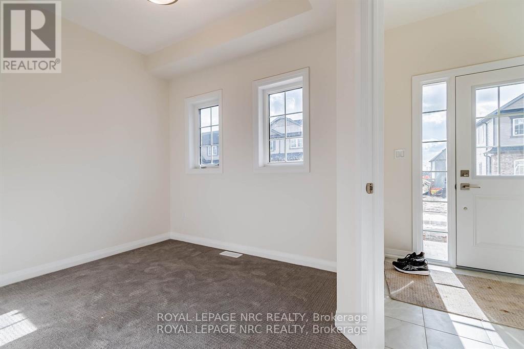 20 - 397 Garrison Road, Fort Erie, Ontario  L2A 1N1 - Photo 4 - X12627272