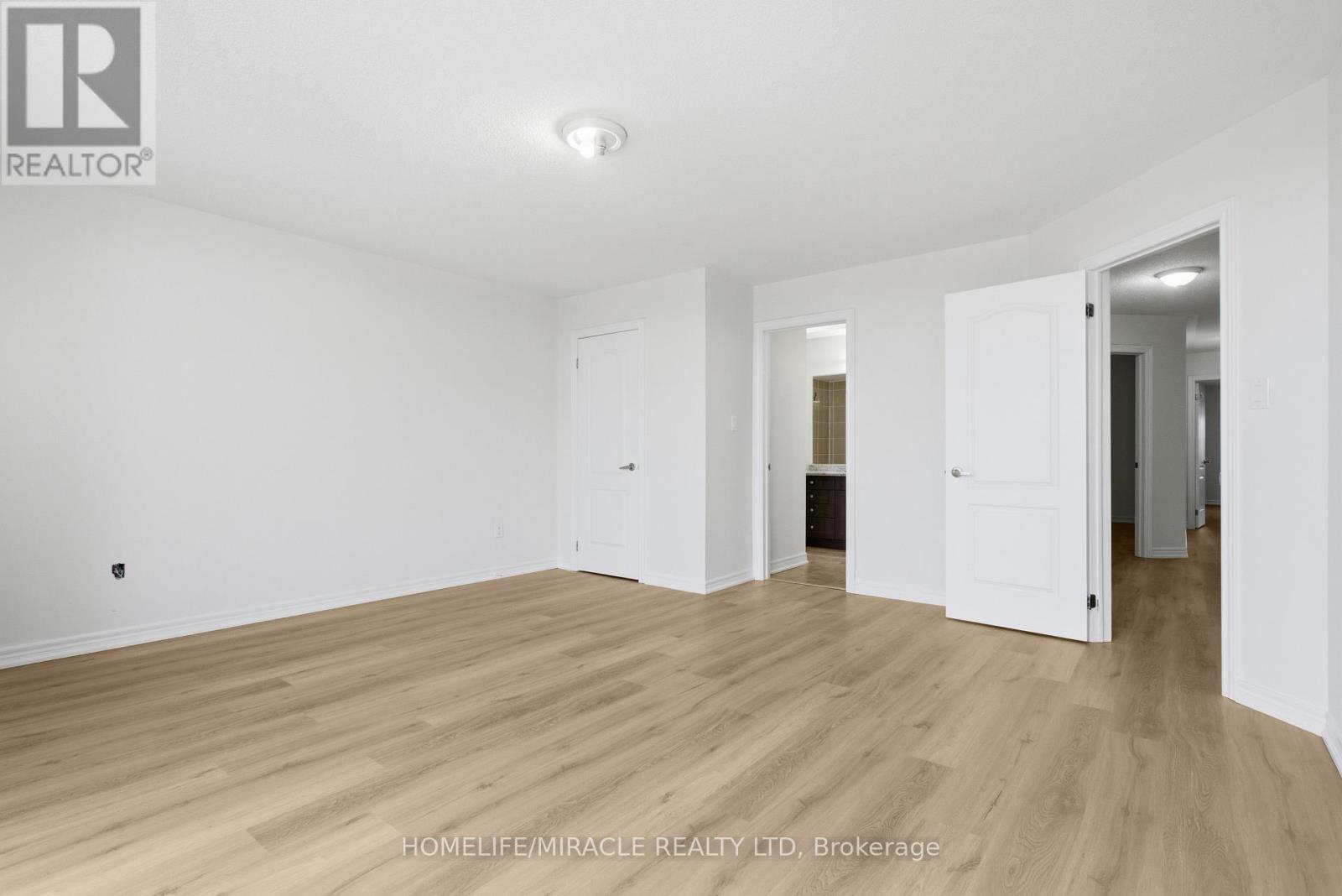 71 Skyvalley Drive, Brampton (Brampton East), Ontario  L6P 3B7 - Photo 19 - W12627194