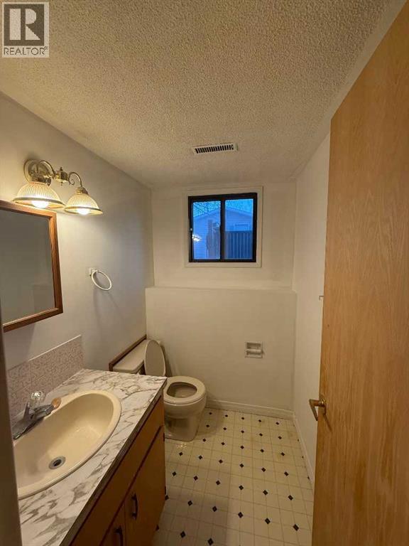 225 7 Avenue N, Vauxhall, Alberta  T0K 2K0 - Photo 14 - A2274851