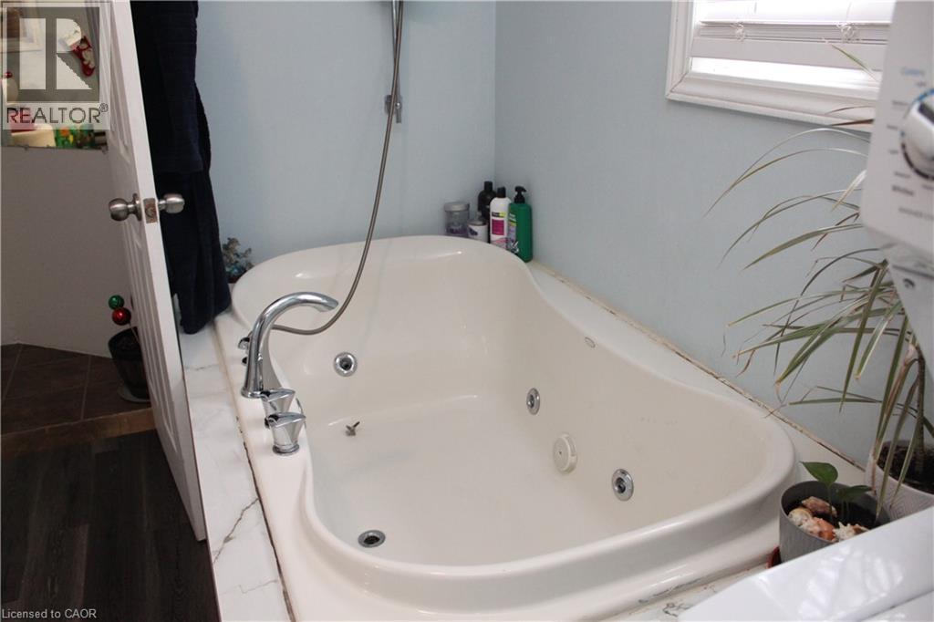 31 Nanticoke Valley Road, Norfolk, Ontario  N0A 1L0 - Photo 12 - 40792917