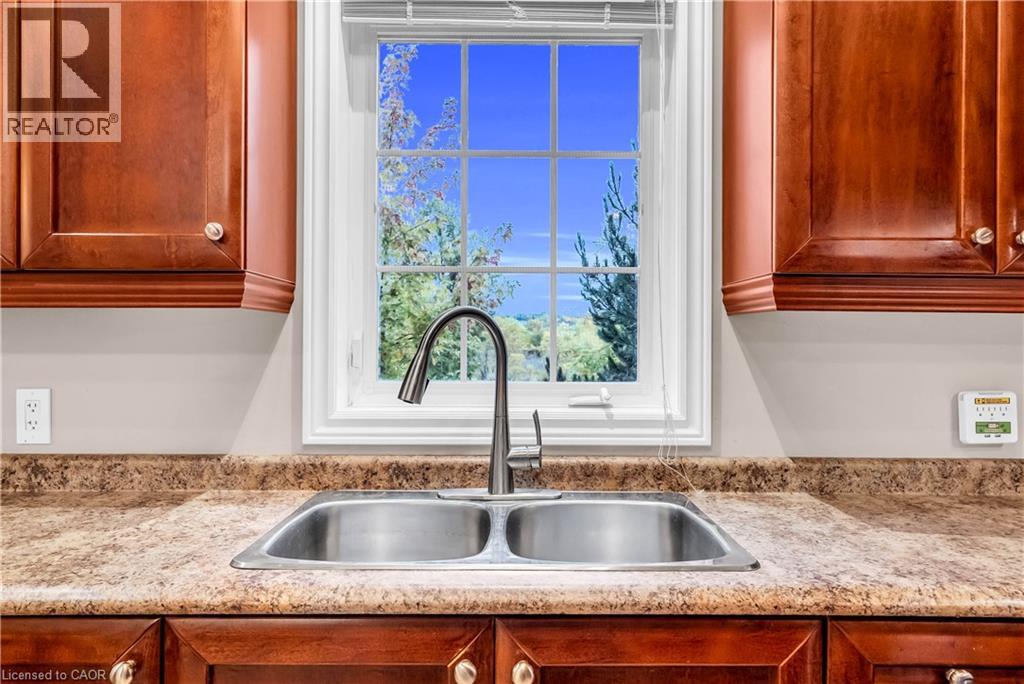 1085 Harrogate Drive Unit# 45, Ancaster, Ontario  L9K 1R2 - Photo 23 - 40778004