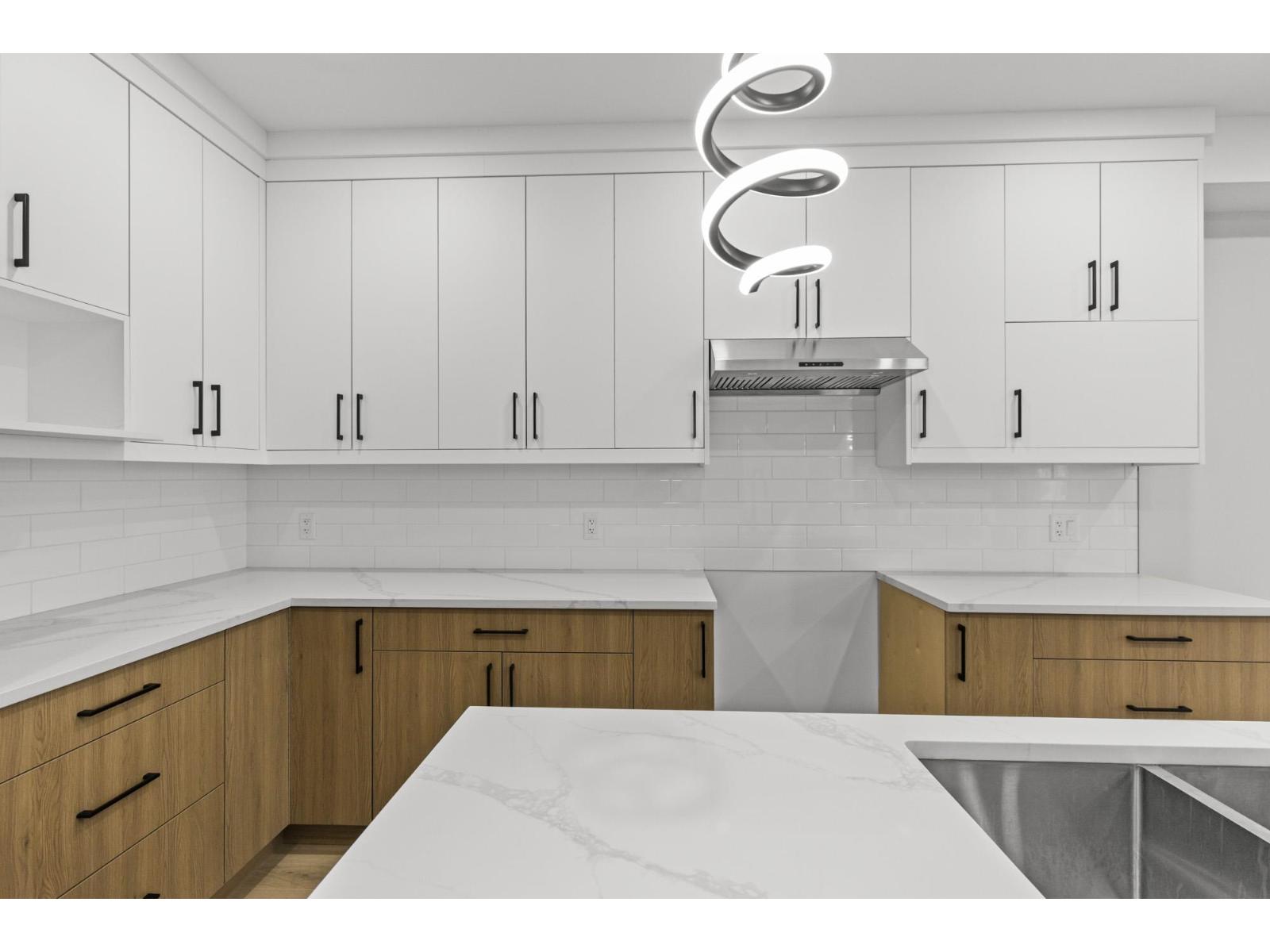 8588 Dunbar Way, Mission, British Columbia  V4S 0A7 - Photo 14 - R3073249