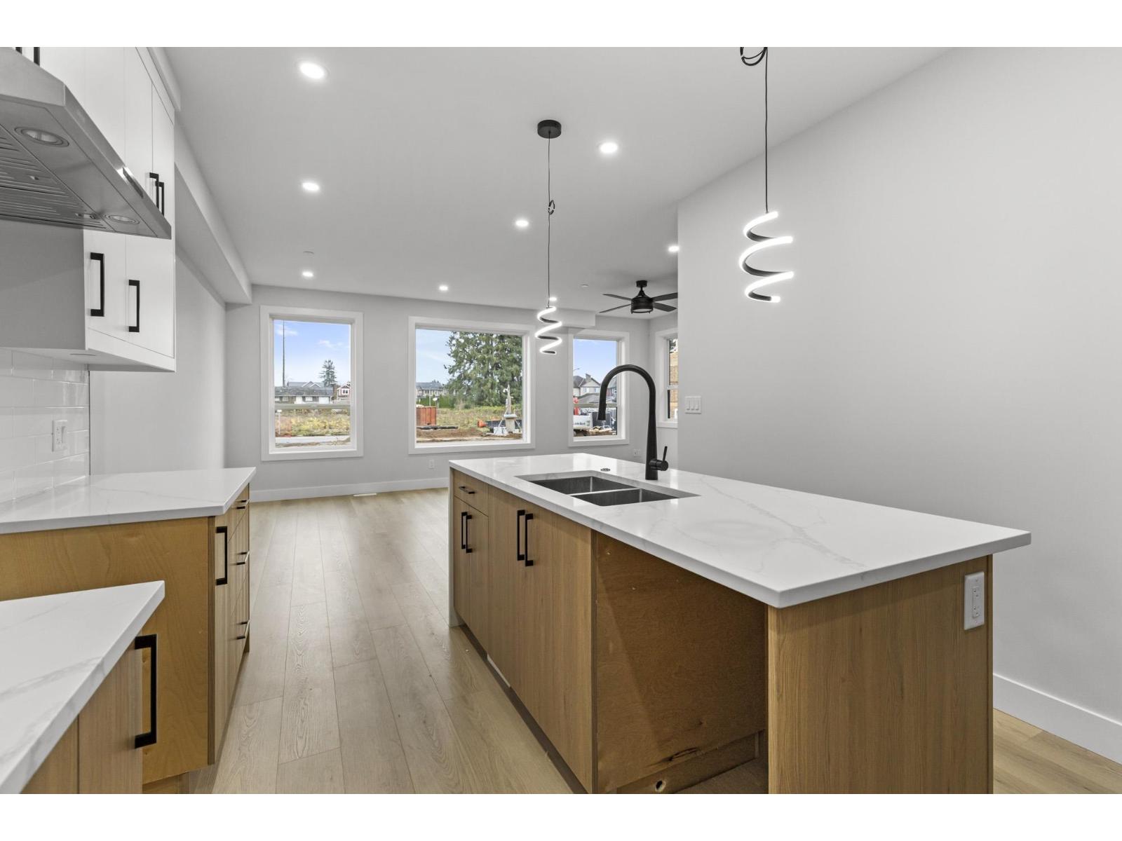 8588 Dunbar Way, Mission, British Columbia  V4S 0A7 - Photo 16 - R3073249