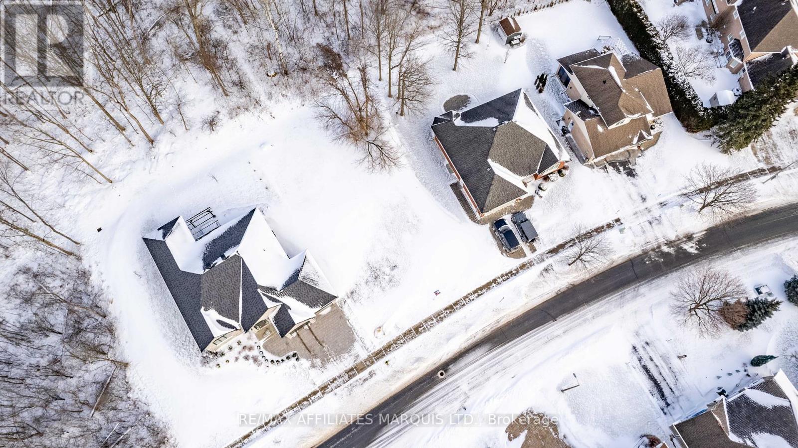 1265 Riverdale Avenue, Cornwall, Ontario K6J 0B7 - Photo 2 - X12527990