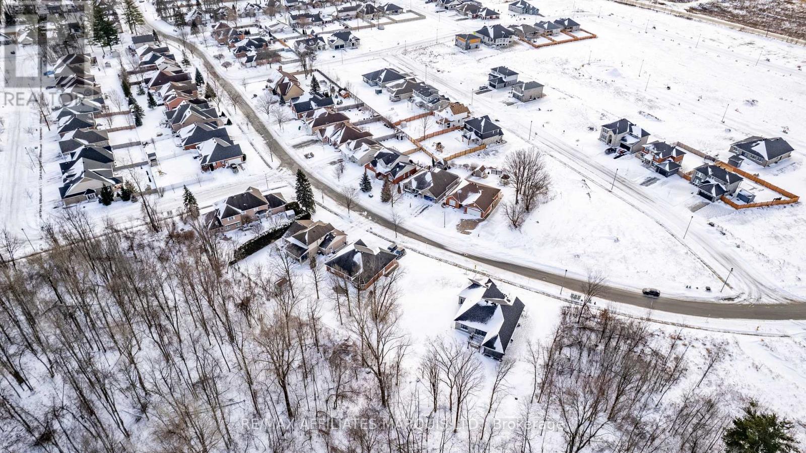 1265 Riverdale Avenue, Cornwall, Ontario K6J 0B7 - Photo 5 - X12527990