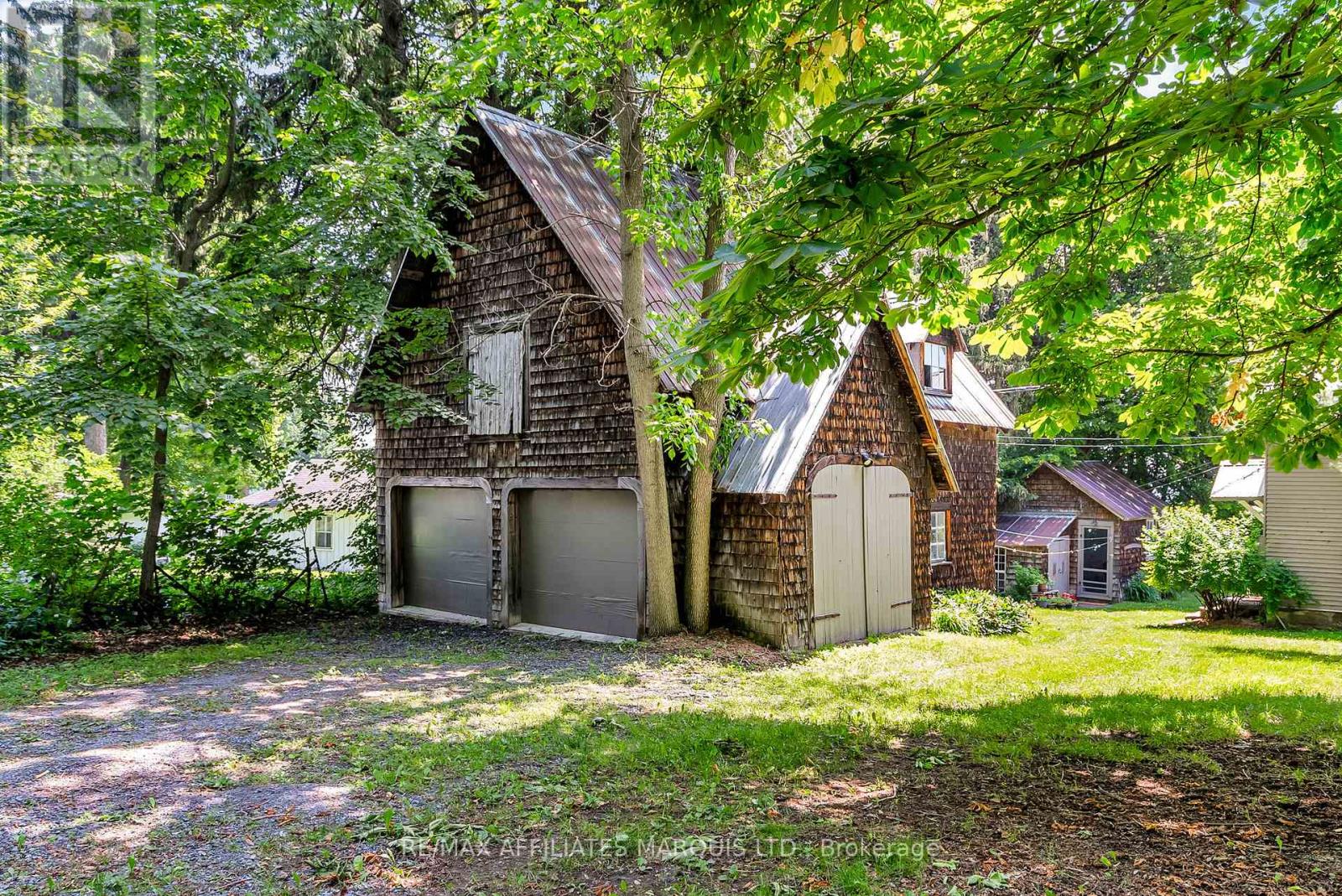 20824 South Service Road, South Glengarry, Ontario  K0C 1N0 - Photo 44 - X12250510