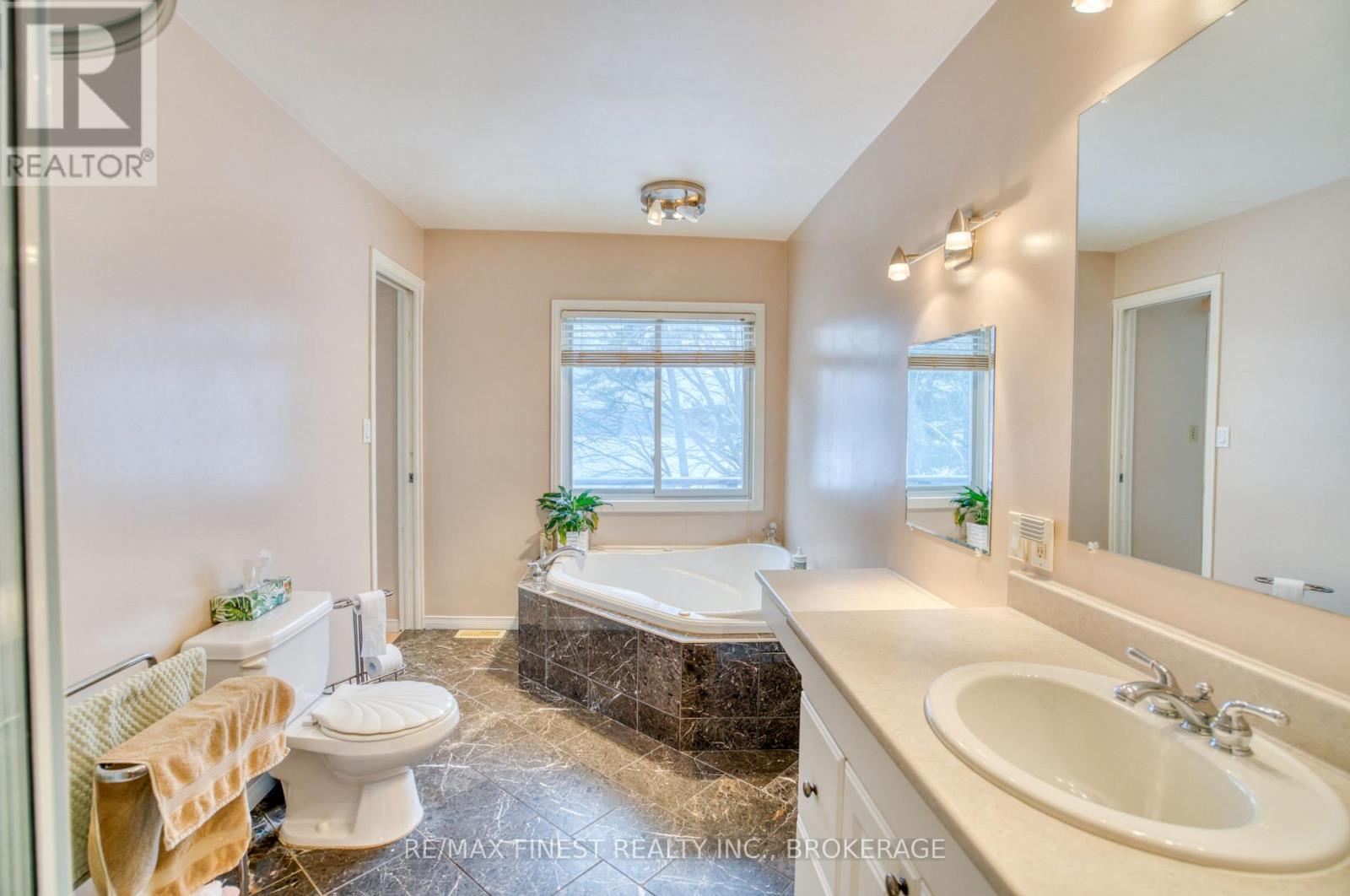 1182 Clement Road, Frontenac, Ontario  K0H 2P0 - Photo 25 - X12610694