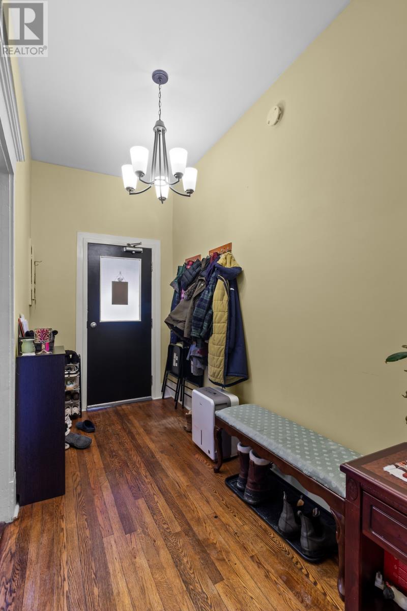 38 St Clare Avenue, St. John's, Newfoundland & Labrador  A1C 2J8 - Photo 2 - 1293059