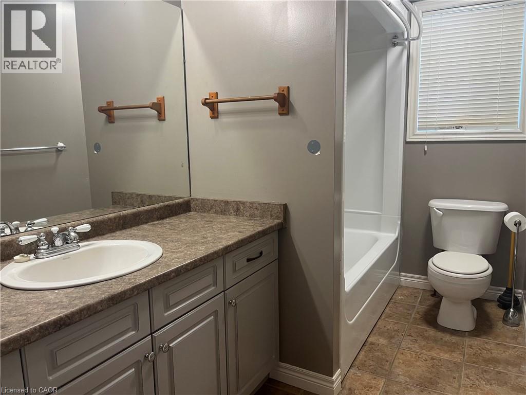 17 Mapleview Drive, Hagersville, Ontario N0A 1H0 - Photo 21 - 40755335