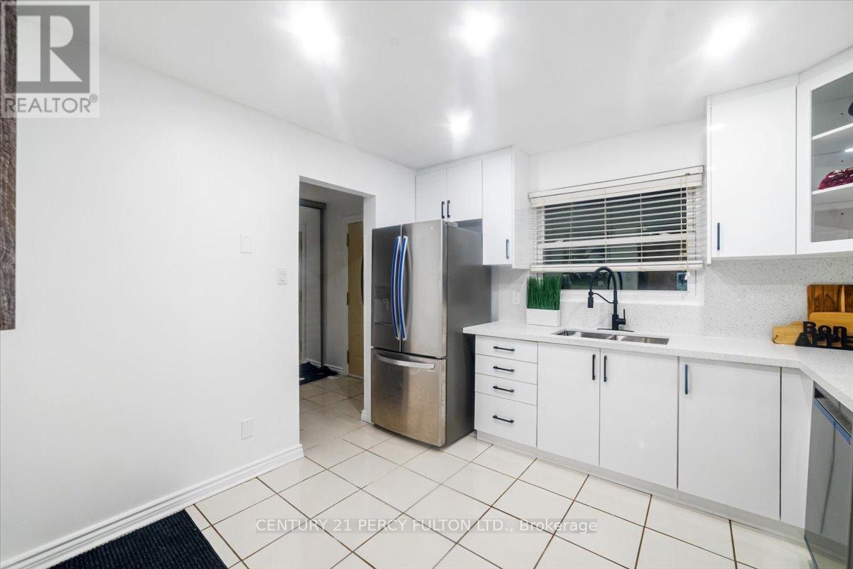 99 Palmdale Drive, Toronto, Ontario  M1T 1P2 - Photo 8 - E12586004