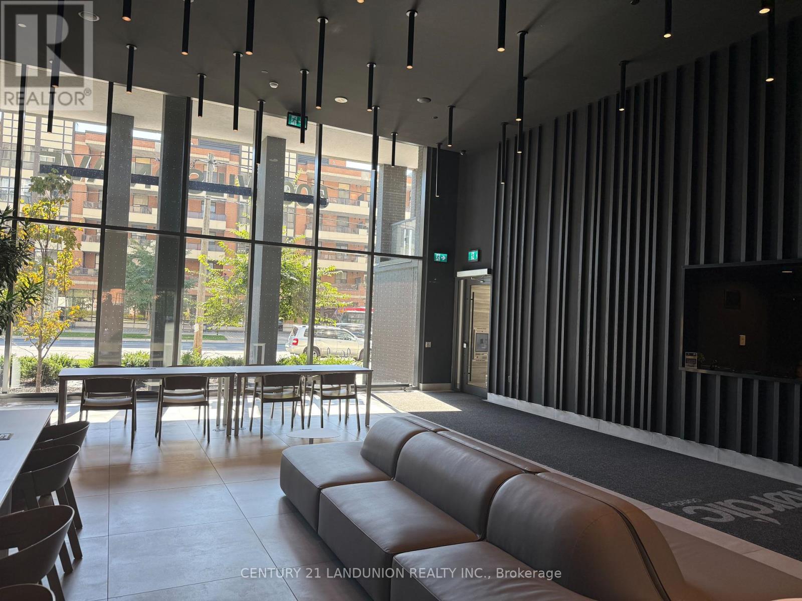 207 - 500 Wilson Avenue, Toronto, Ontario  M3H 0E5 - Photo 8 - C12627258