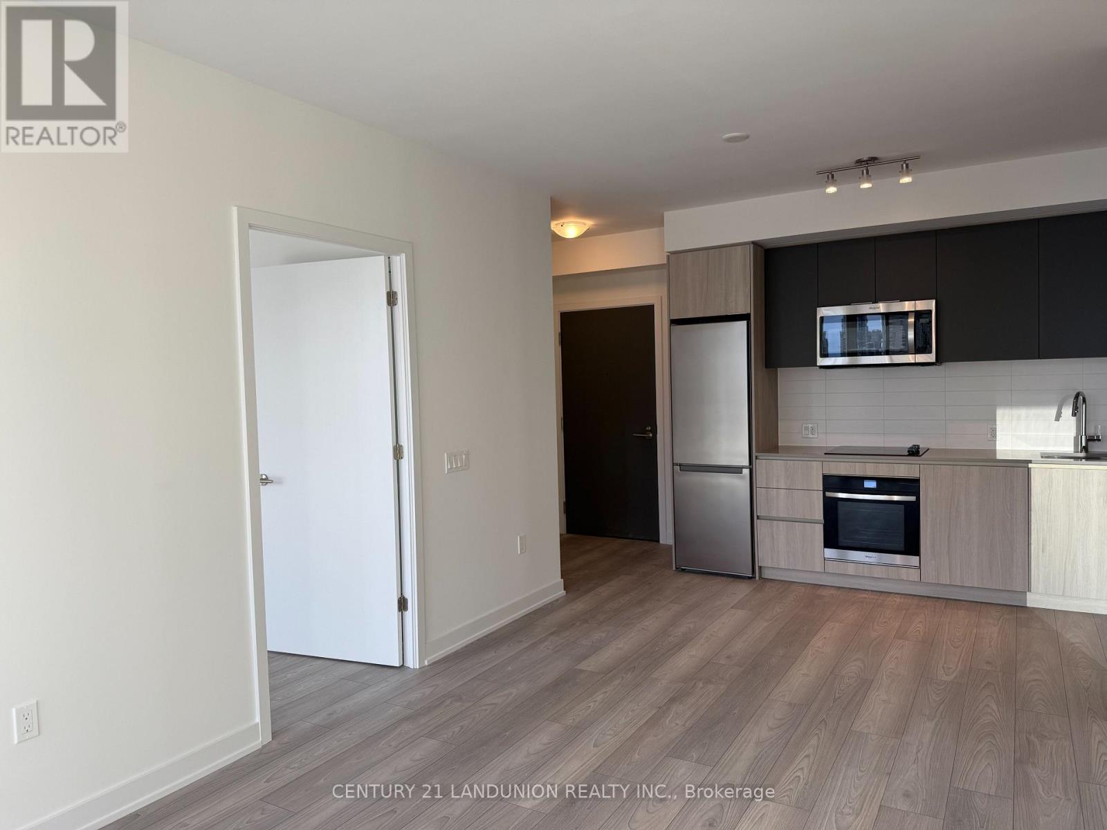 722 - 5858 Yonge Street, Toronto, Ontario  M2M 3T3 - Photo 2 - C12627264