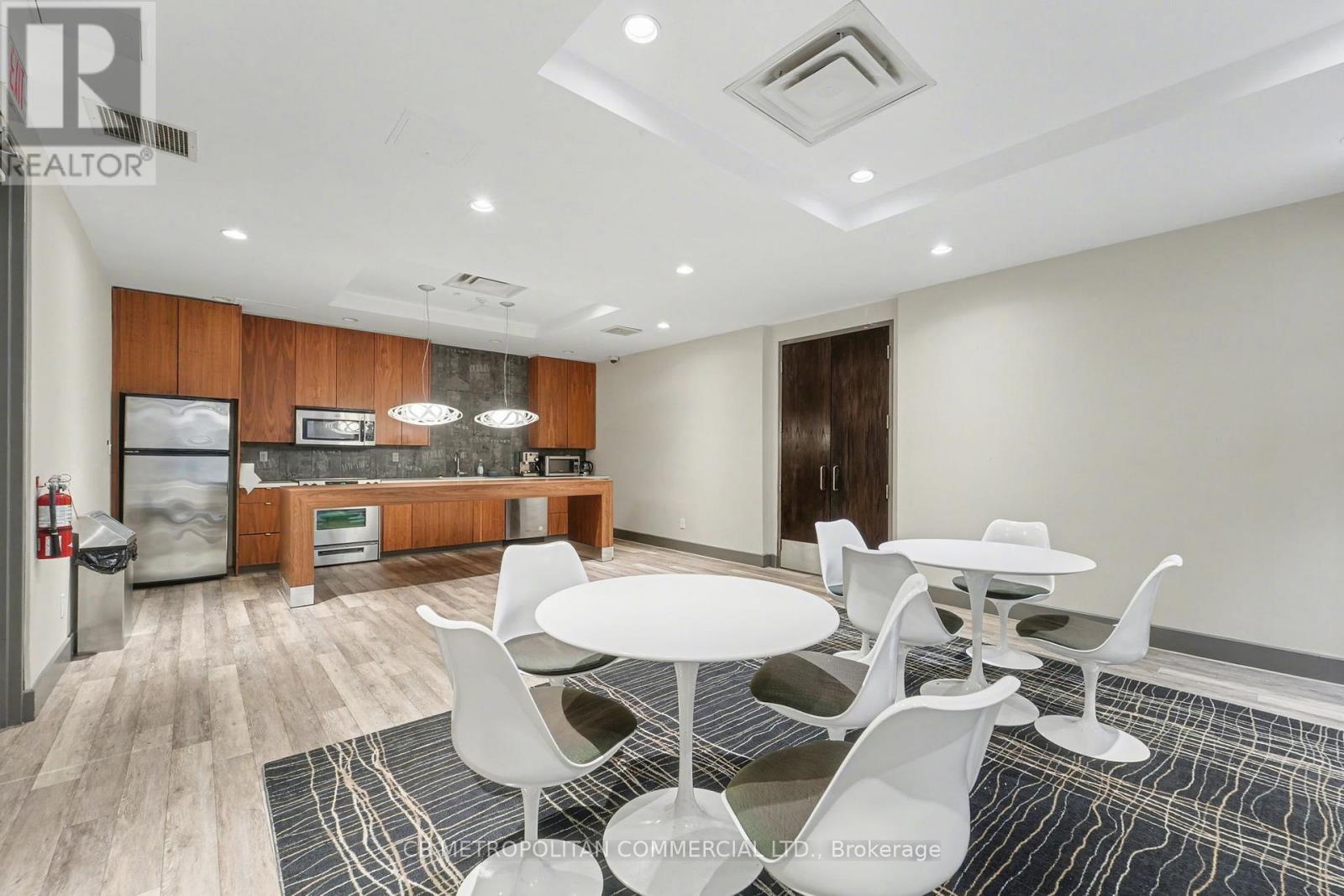 908 - 23 Brant Street, Toronto, Ontario  M5V 2L5 - Photo 20 - C12627296