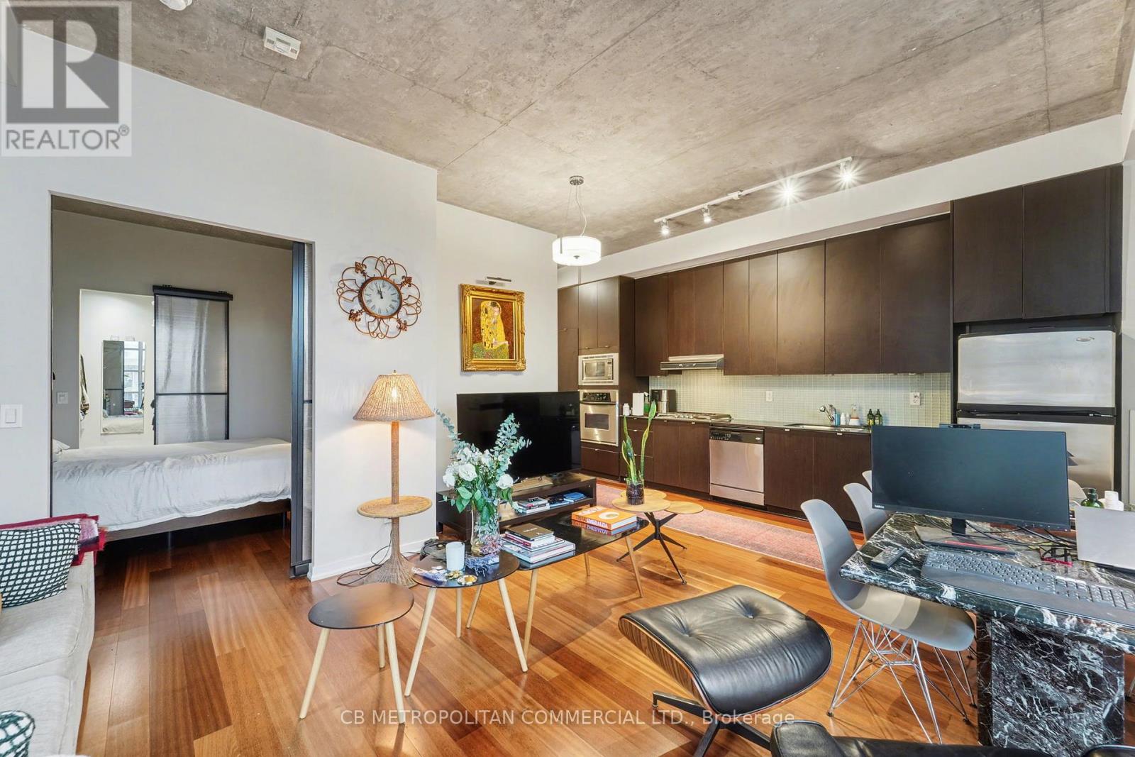 908 - 23 Brant Street, Toronto, Ontario  M5V 2L5 - Photo 5 - C12627296