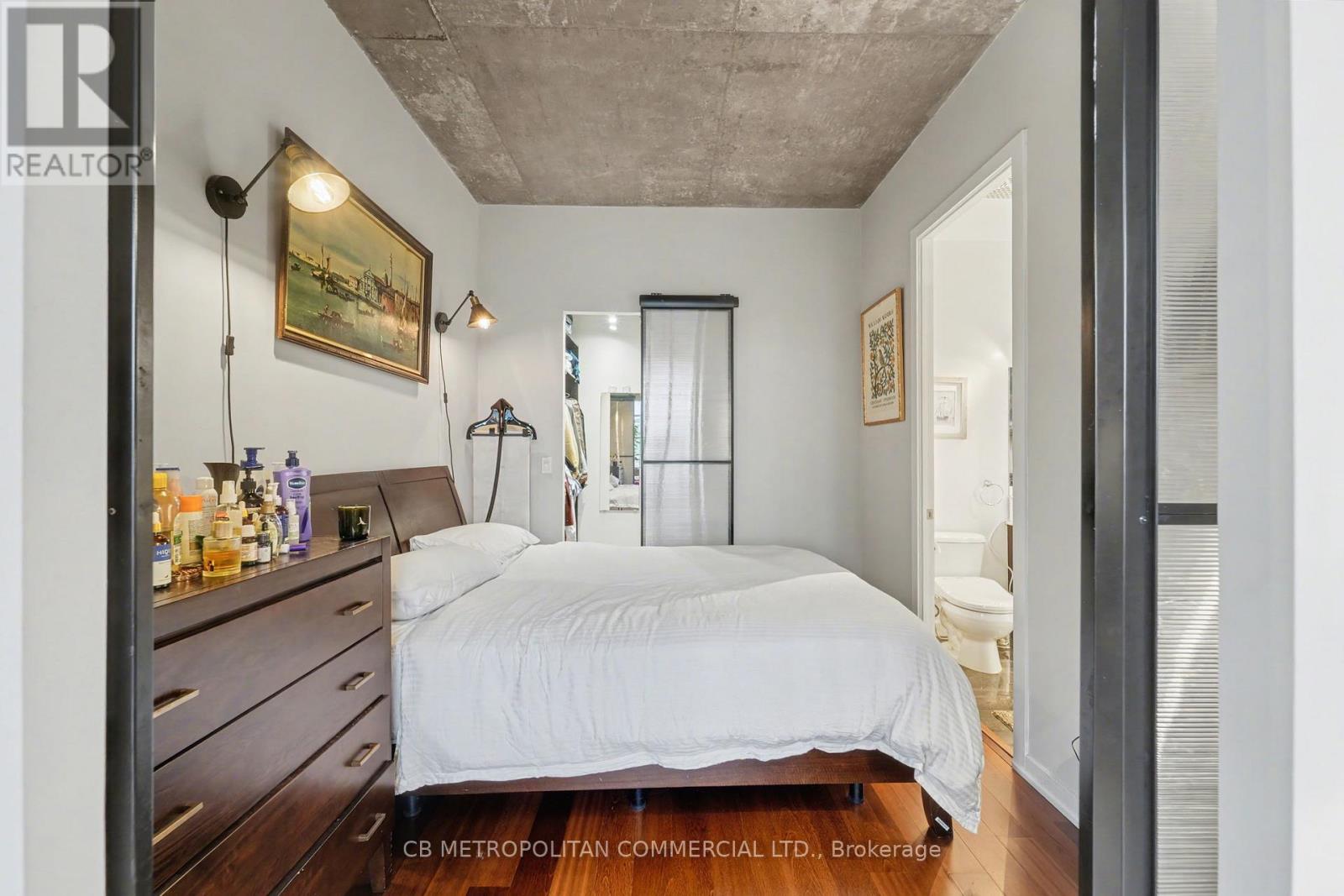 908 - 23 Brant Street, Toronto, Ontario  M5V 2L5 - Photo 8 - C12627296