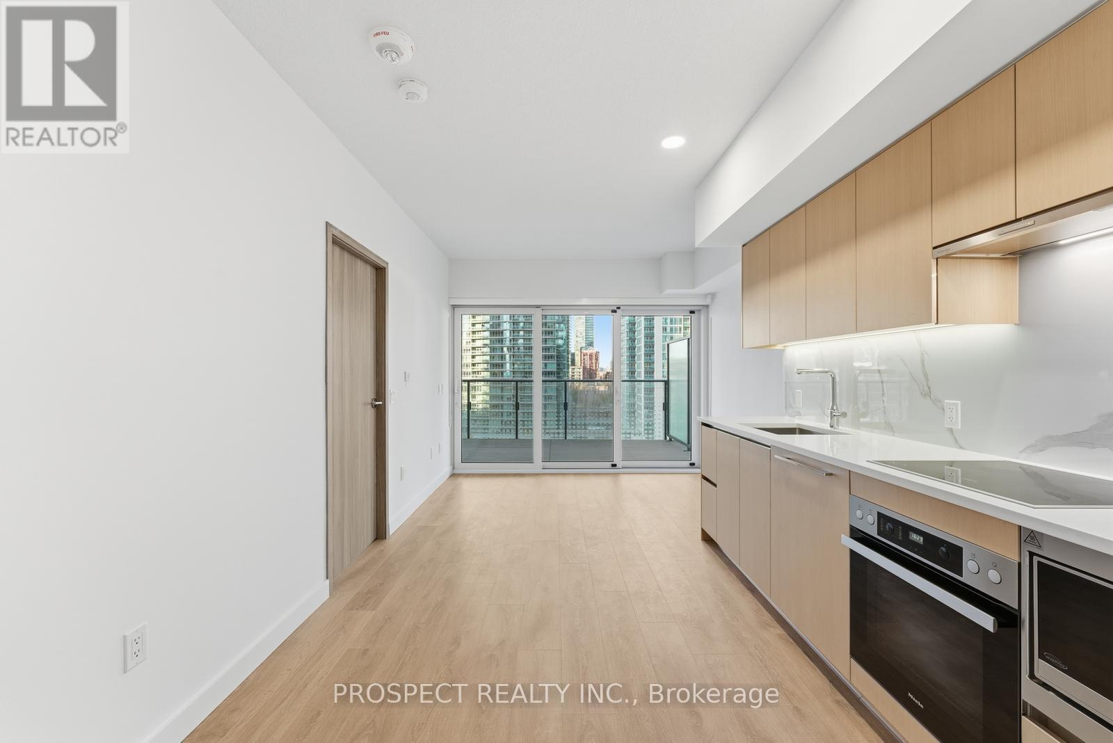 933 - 3 Concord Cityplace Way, Toronto (Waterfront Communities), Ontario  M5V 0X4 - Photo 13 - C12627320