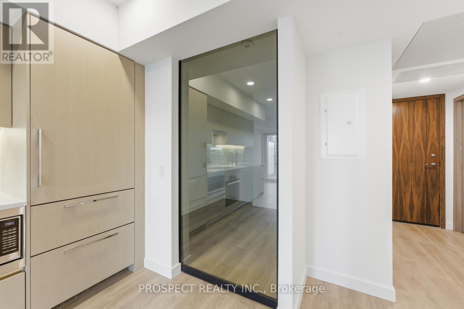 933 - 3 Concord Cityplace Way, Toronto (Waterfront Communities), Ontario  M5V 0X4 - Photo 21 - C12627320