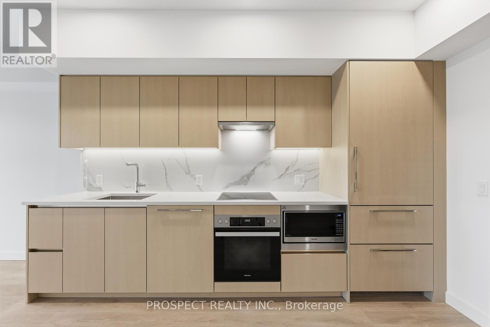 933 - 3 Concord Cityplace Way, Toronto (Waterfront Communities), Ontario  M5V 0X4 - Photo 8 - C12627320