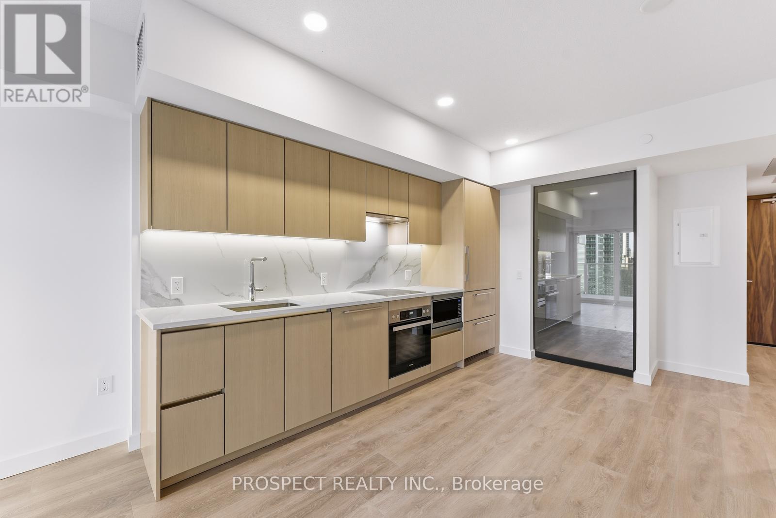 933 - 3 Concord Cityplace Way, Toronto (Waterfront Communities), Ontario  M5V 0X4 - Photo 9 - C12627320