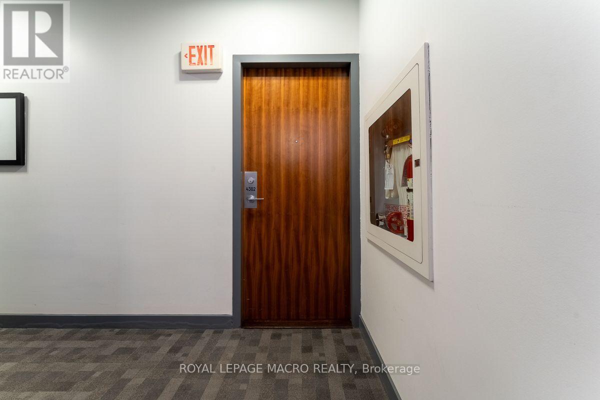 4302 - 33 Lombard Street, Toronto (Church-Yonge Corridor), Ontario  M5C 3H8 - Photo 8 - C12627340