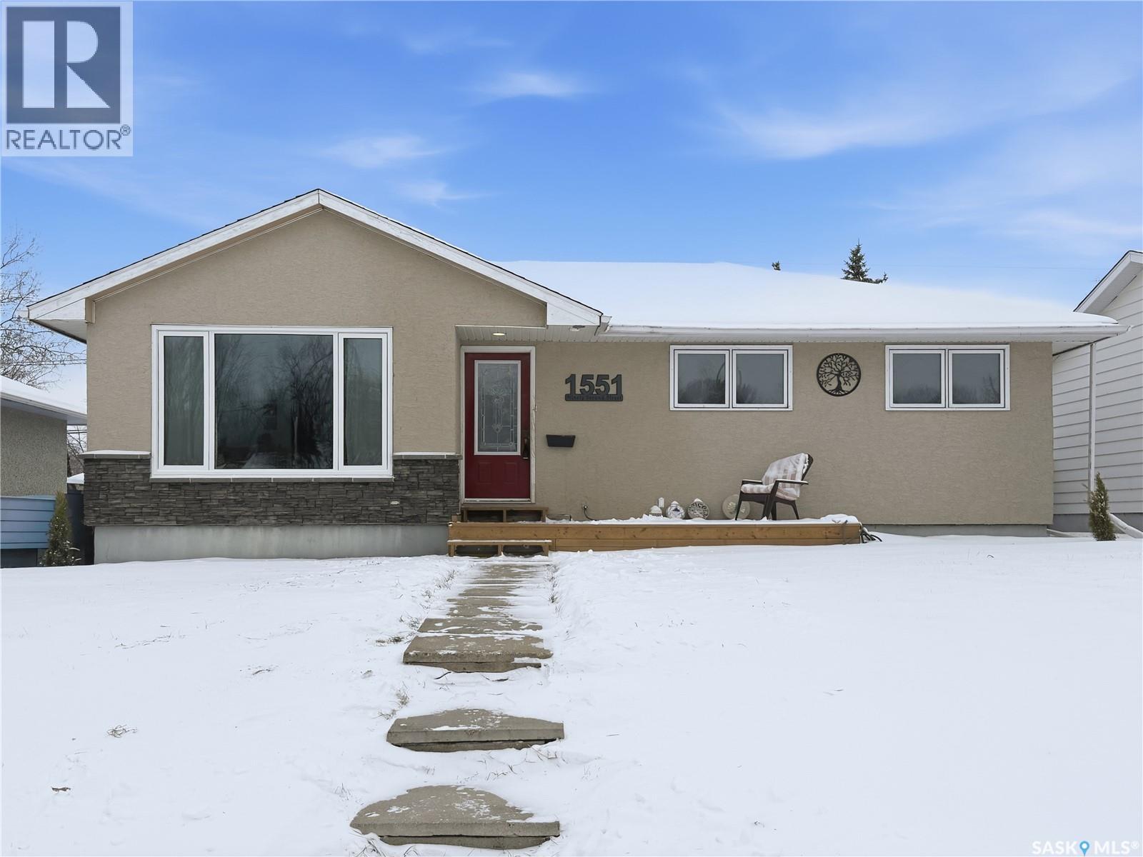 1551 92nd STREET, North Battleford, Saskatchewan