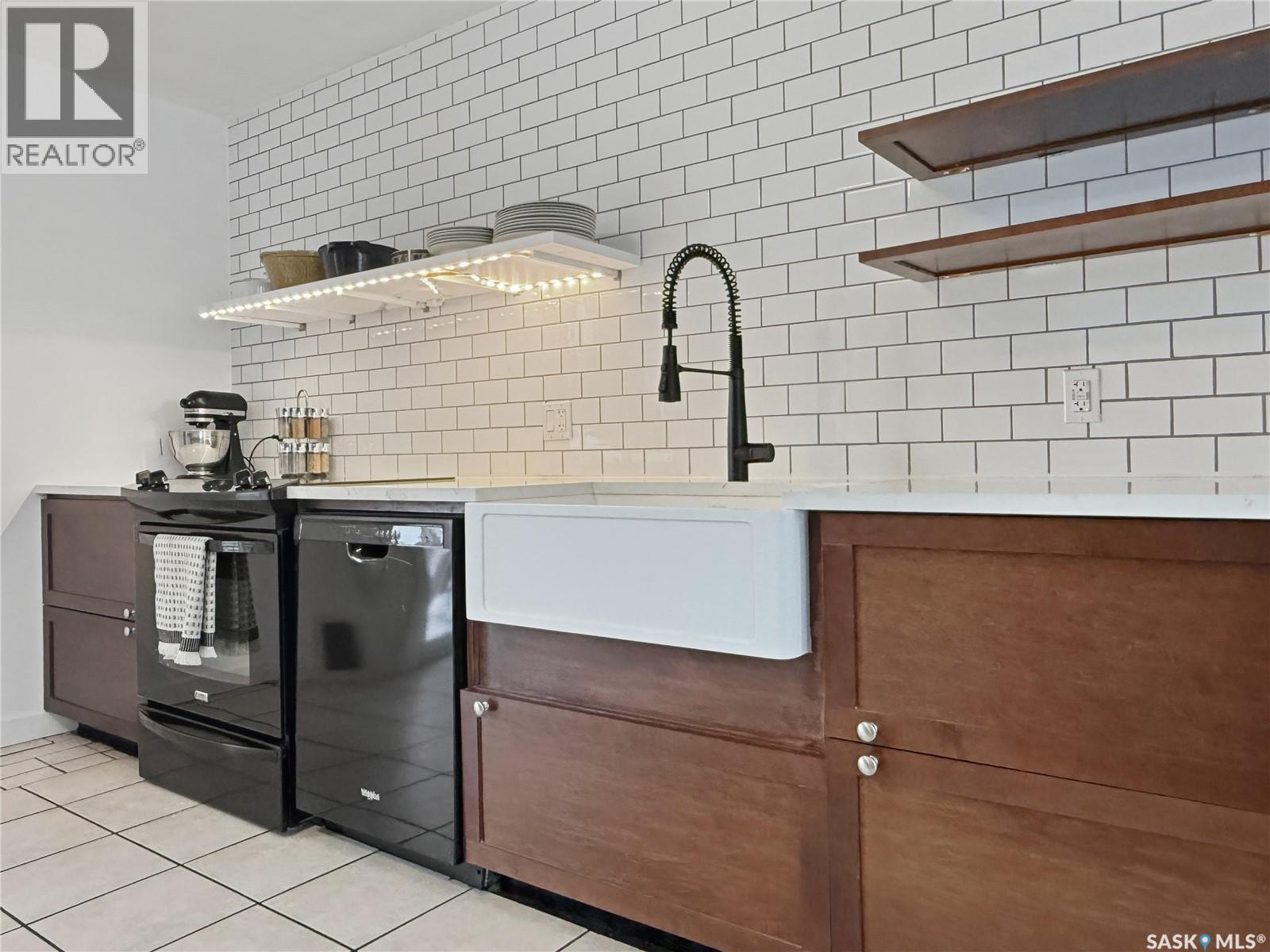 1551 92nd Street, North Battleford, Saskatchewan  S9A 0B2 - Photo 8 - SK025504