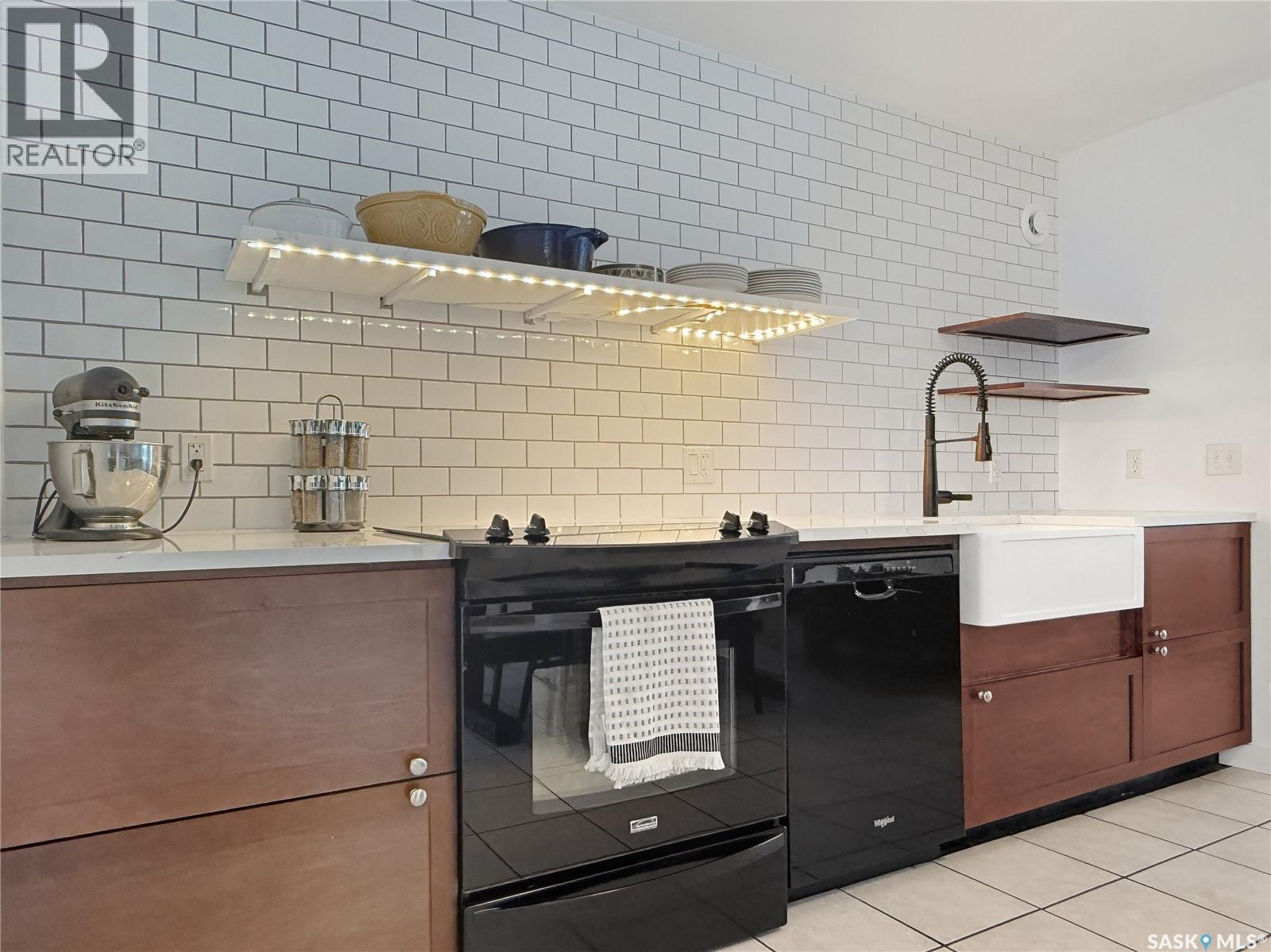 1551 92nd Street, North Battleford, Saskatchewan  S9A 0B2 - Photo 9 - SK025504