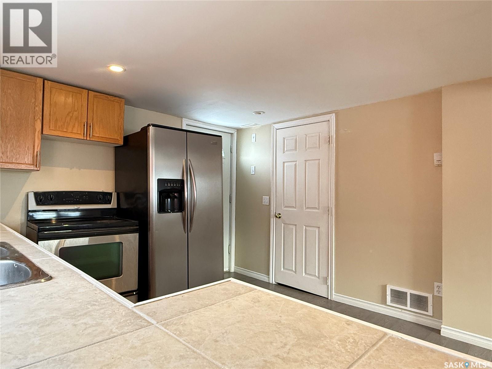 470 2nd Avenue W, Melville, Saskatchewan  S0A 2P0 - Photo 6 - SK025460